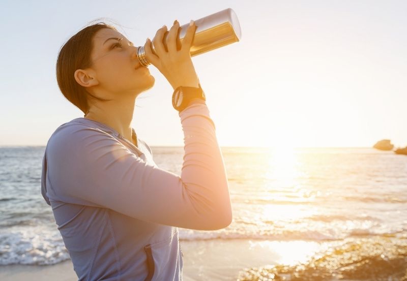 Treating and Preventing Dehydration During Summer Heat