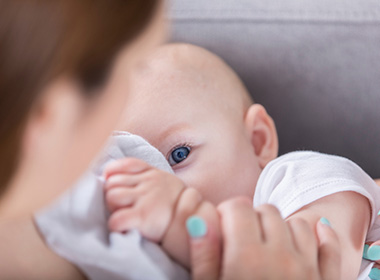 Helping New Mothers Get Started with Breastfeeding
